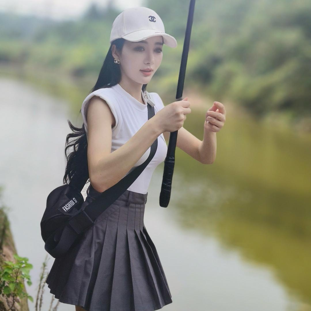 柒月钓鱼