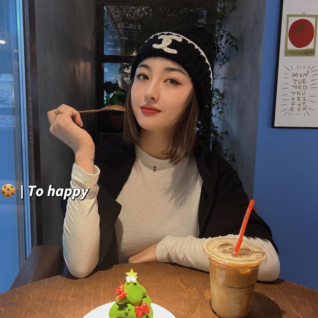 爱吃肉的小美眉