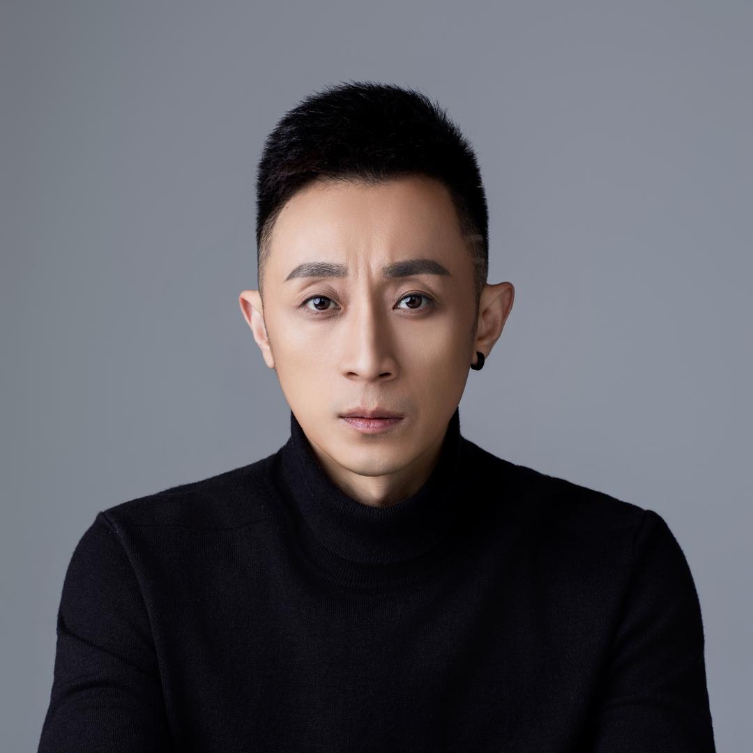 老V