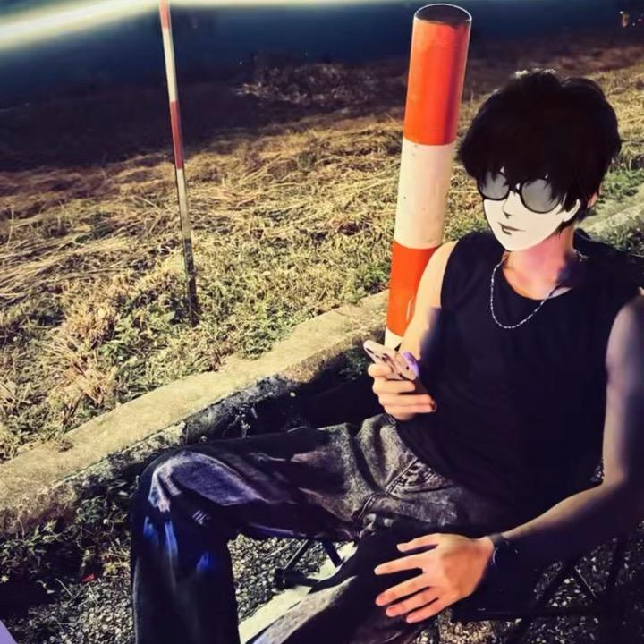 €行政渣男( ´◔ ‸◔')