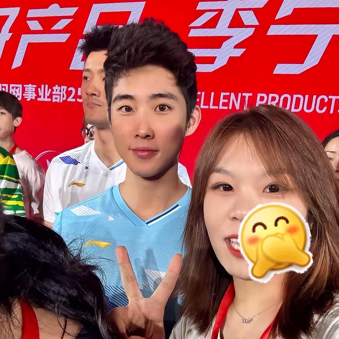 会穿线的欢欢🏸