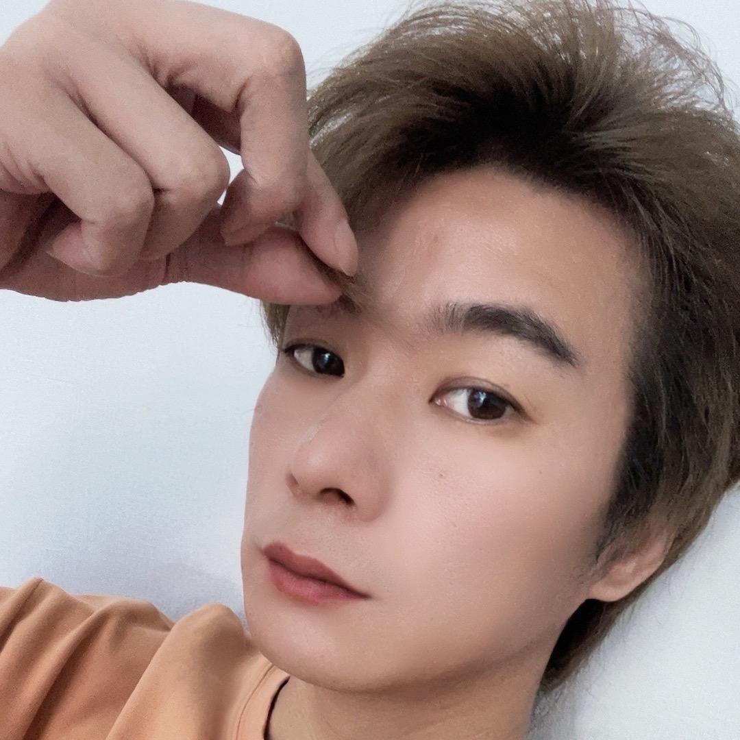 宝应根据脸型设计发型