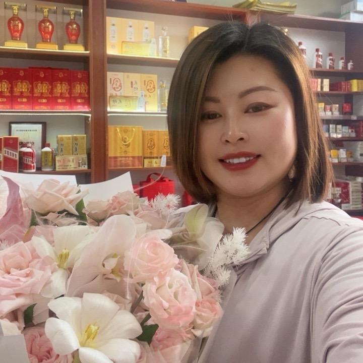 胶州玖喜坊酒老板娘