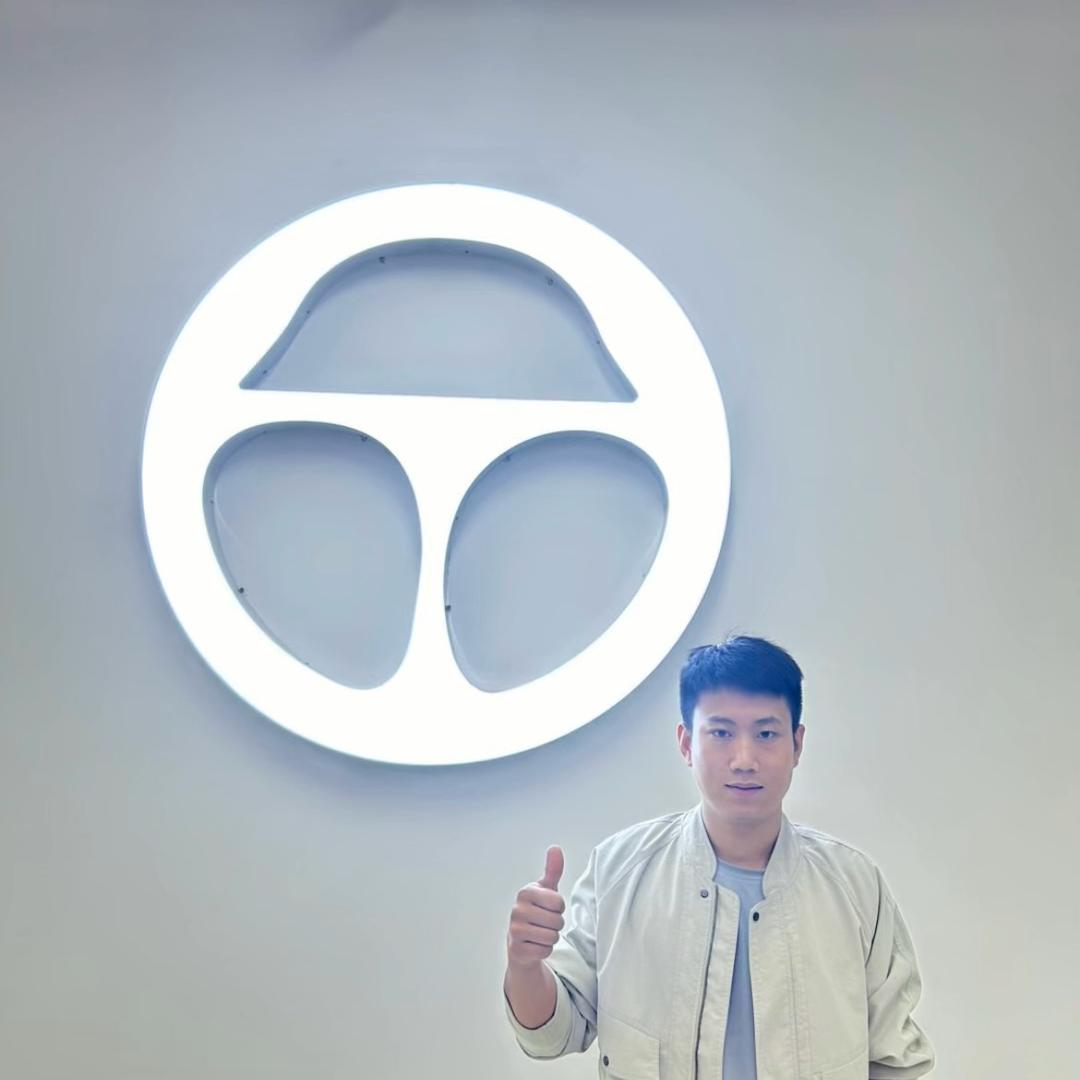 惊喜汽车工作室大朋