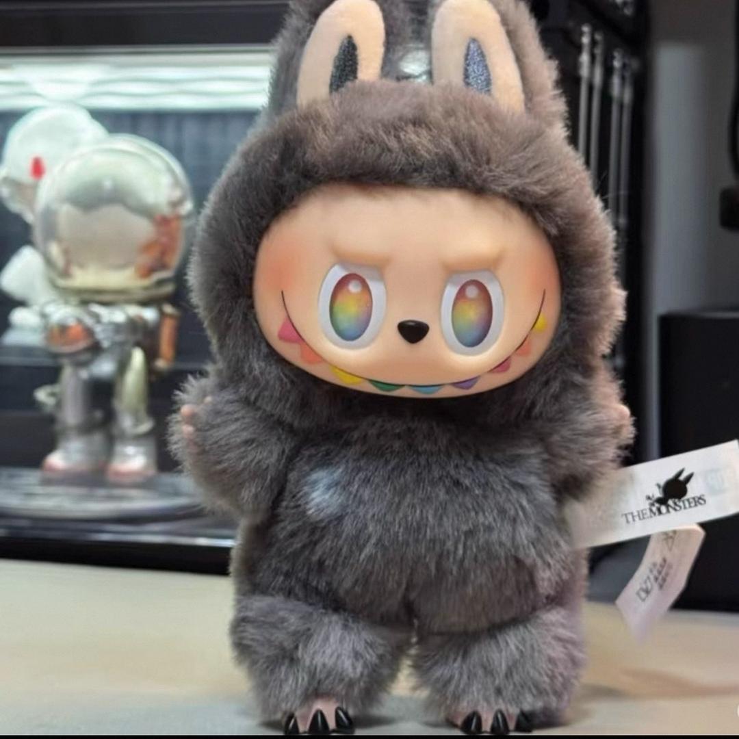 labubu潮玩