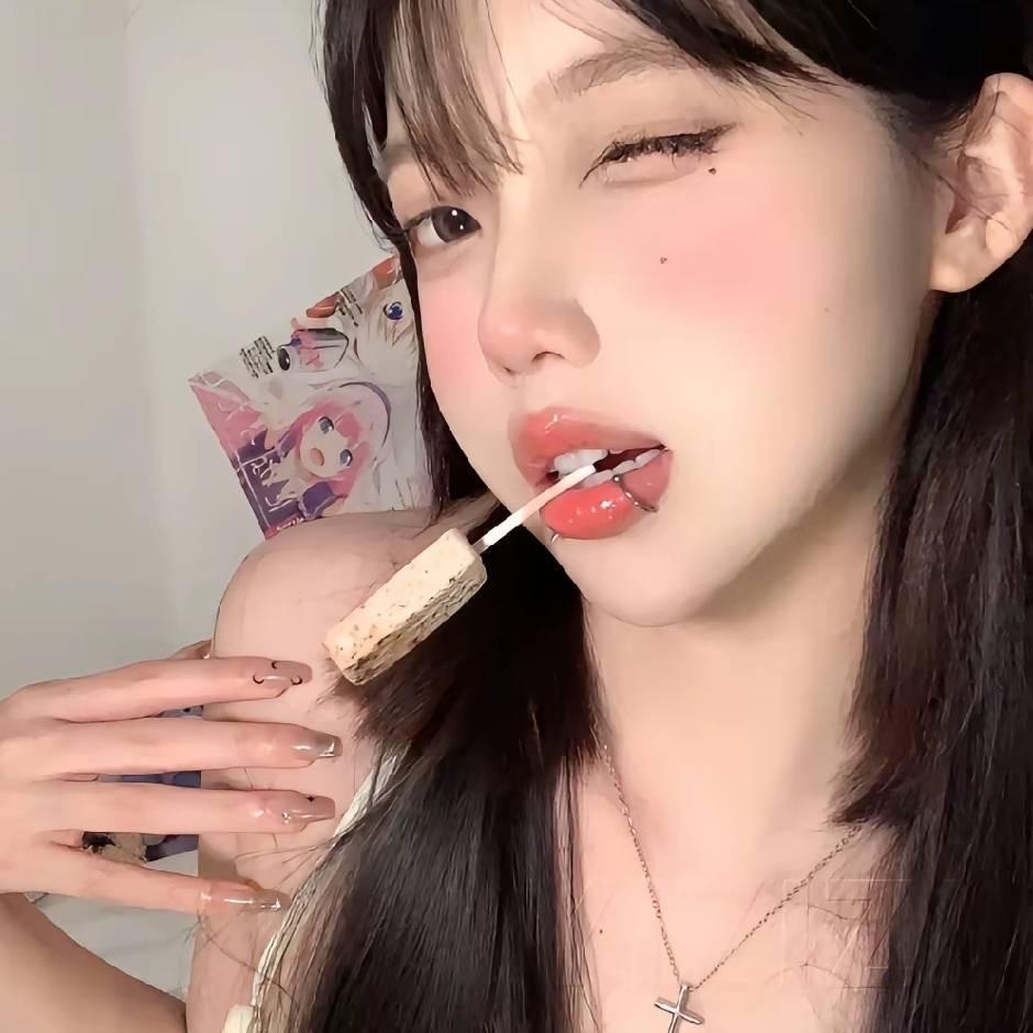 好困.         (珂禾厶)