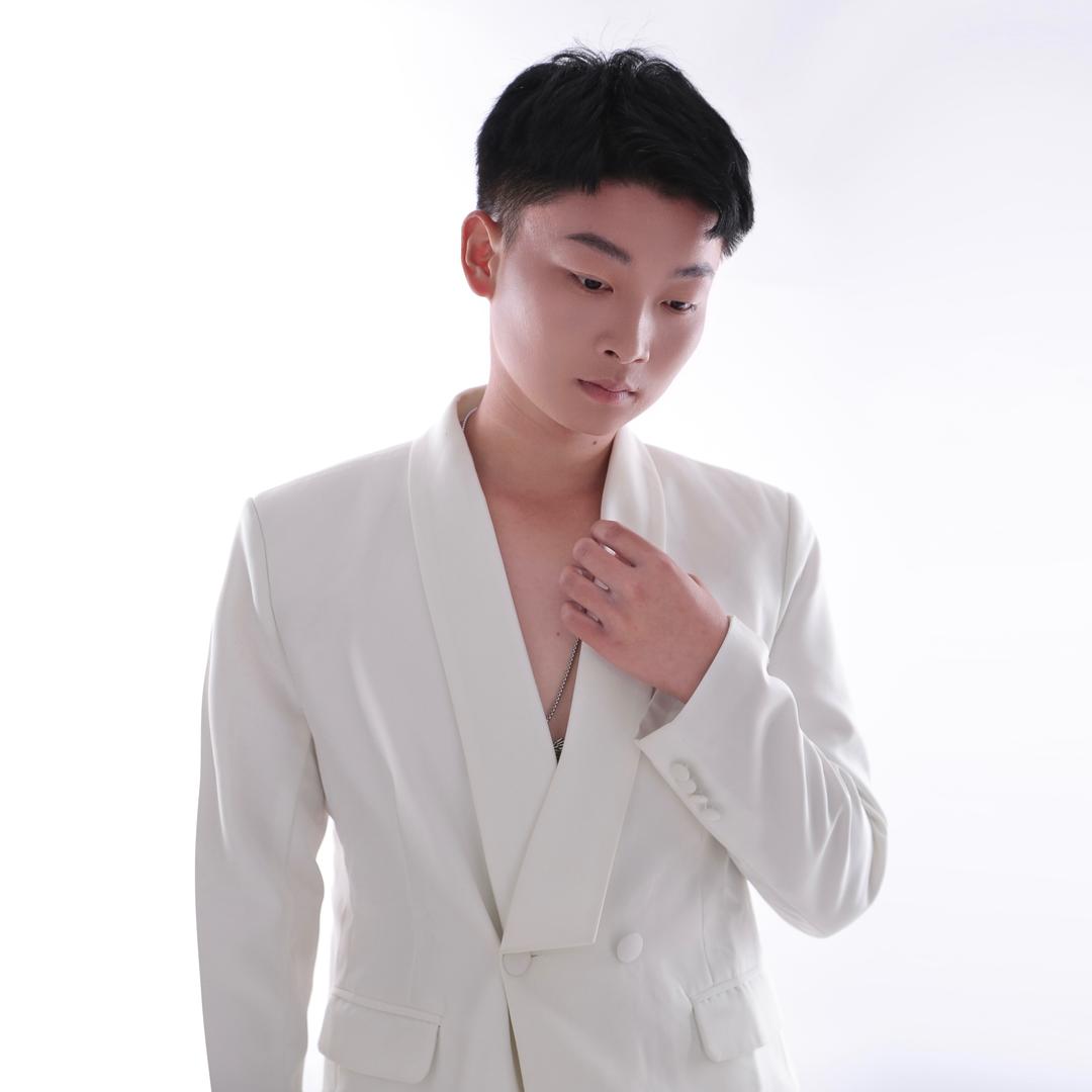 ﾠﾠ南波万-🚶‍♂️