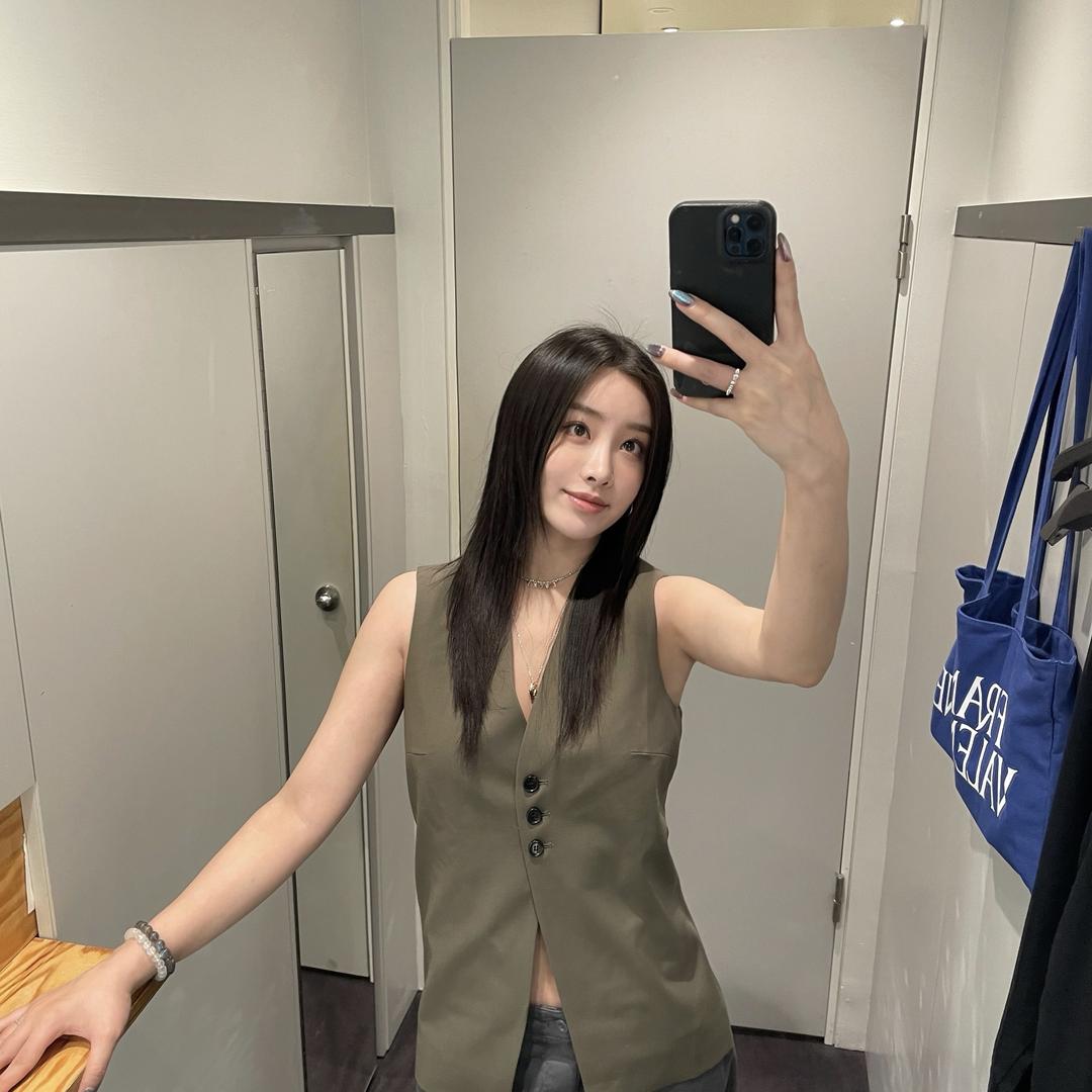 海口龙华区景硕桓服装商行
