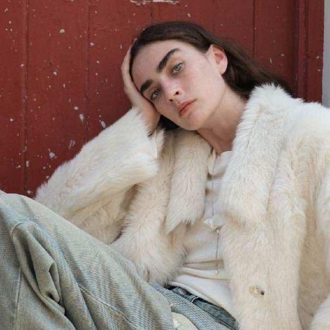 付智恩时尚皮草女装店