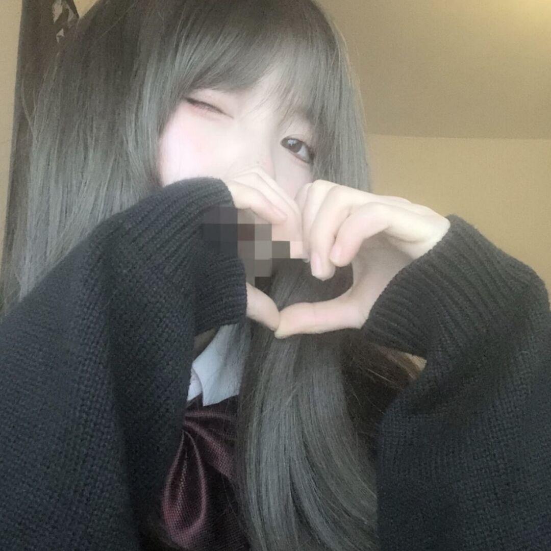 🦋.