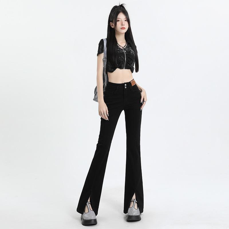 雅依库女装牛仔服饰