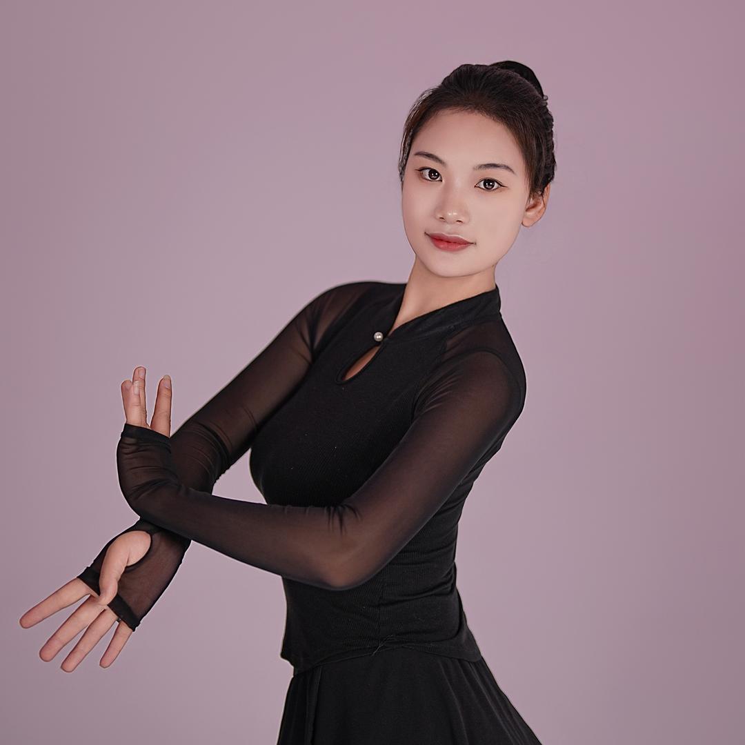 明港青苹果梦梦老师