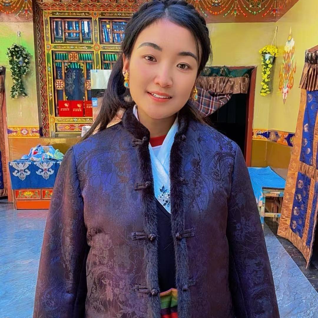 边雄，普姆中号