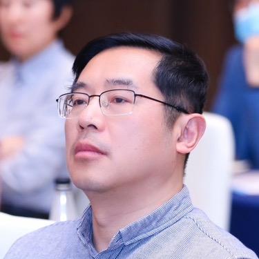 整形外科陈小伟