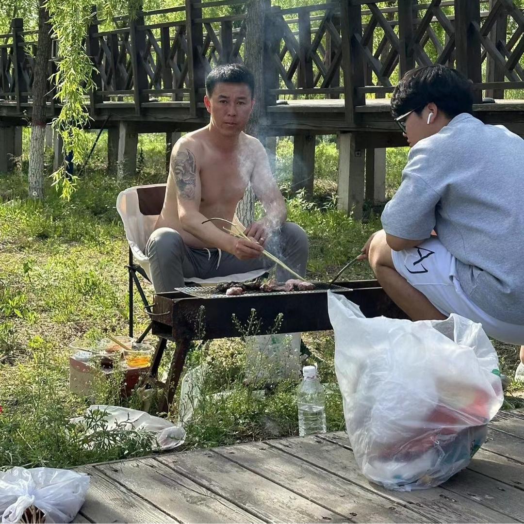 小黄鞋 七分裤你的大哥刘海柱