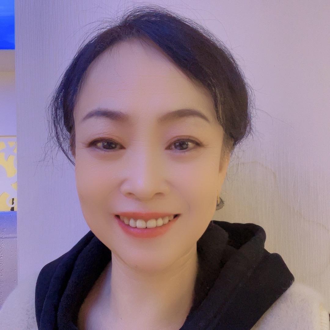 蒙娜丽莎摄影婚礼总监～胡馨文