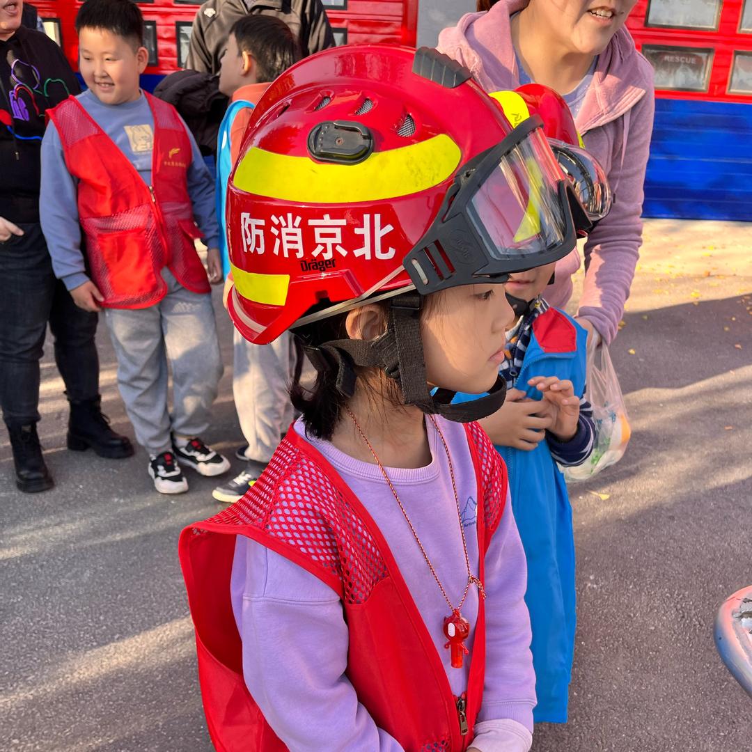 果果妈妈摆摊卖辣条