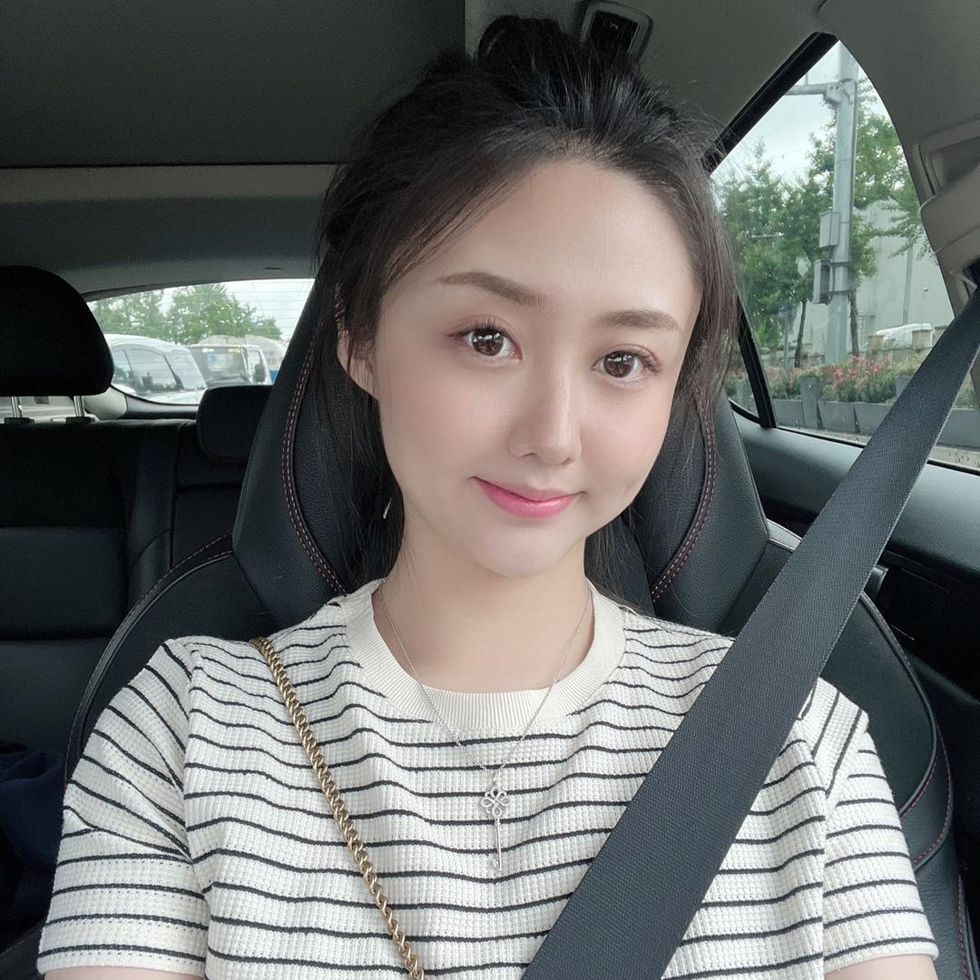 闻小纳