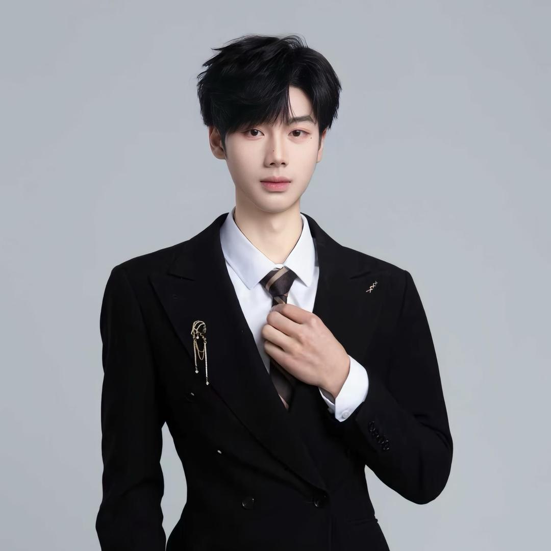 JIN-一珩💫