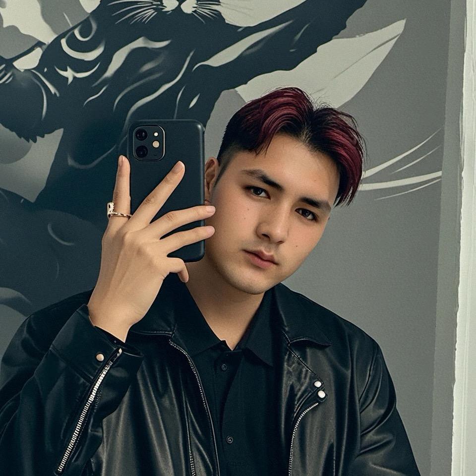 新疆和田县 。艾总       老大😎