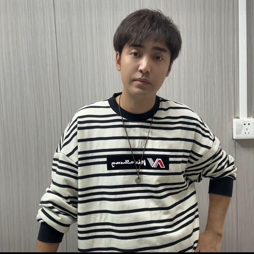 扬州烫发阿伟