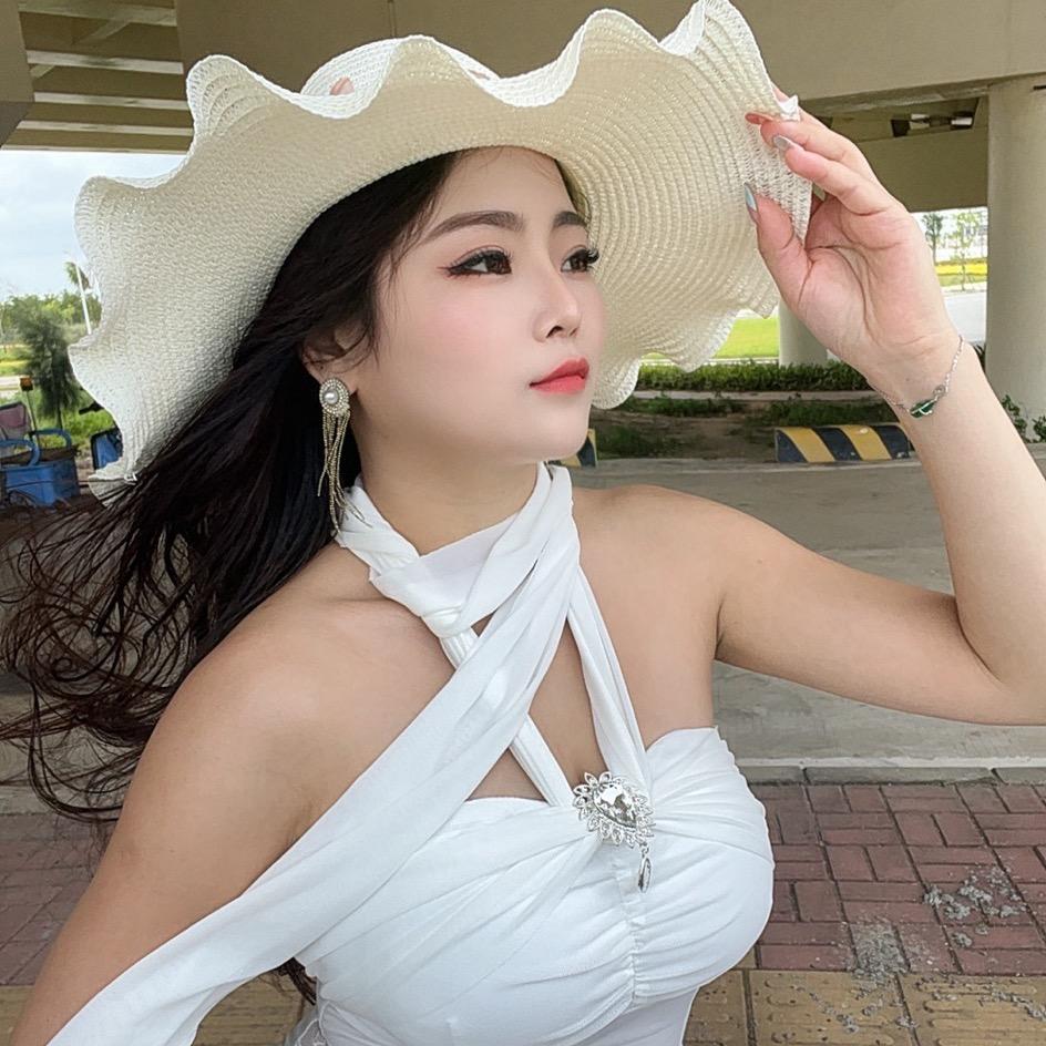 任性的大白兔