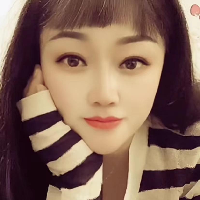 小熊🐻‍❄️曼曼
