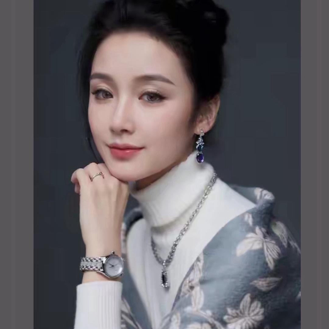 英子