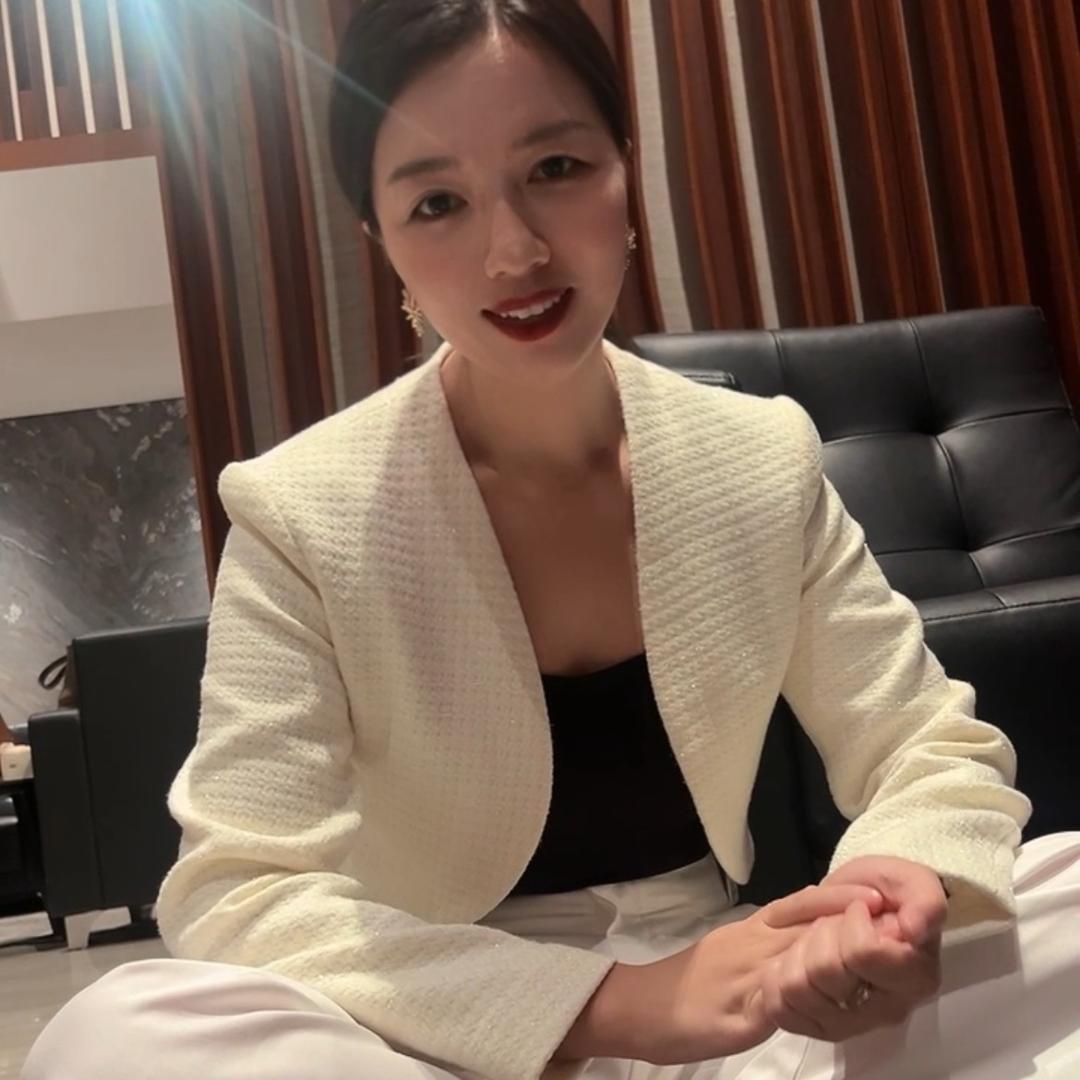 狄狄小阿姨