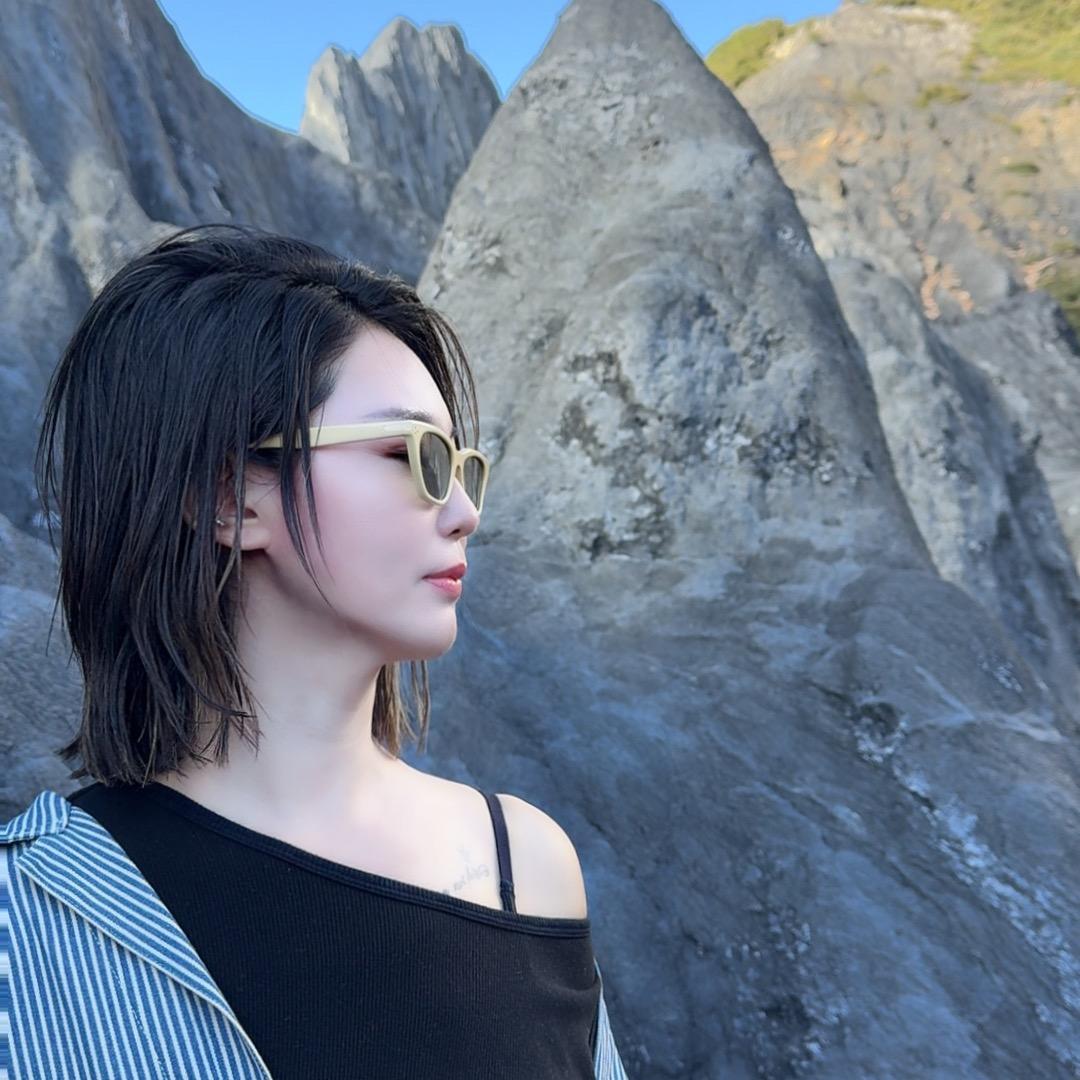 向暖而生的她