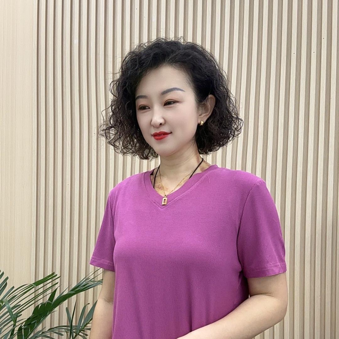 大姐和二姐女装