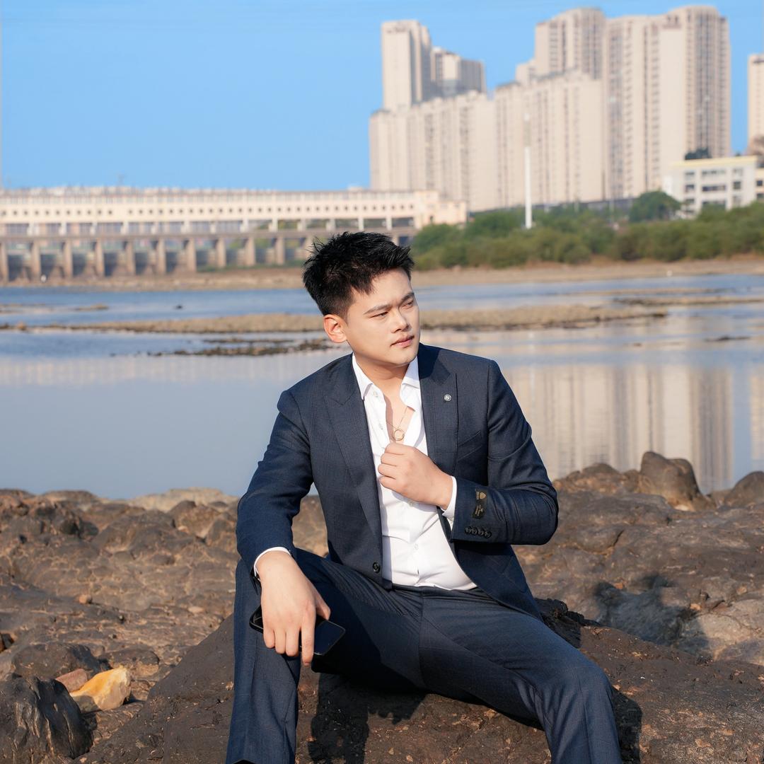晨一(志在四方)