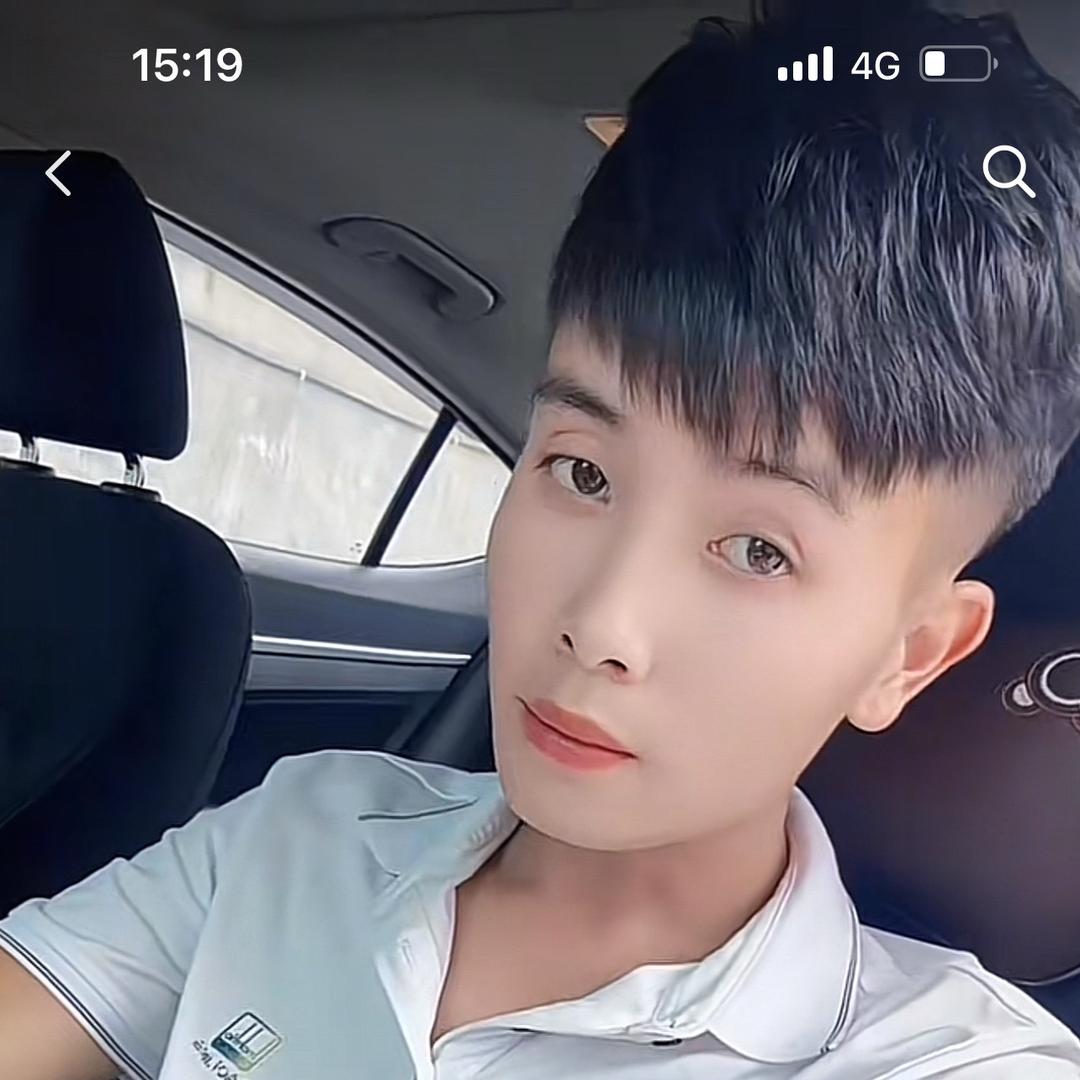 ٩(๑˙❥˙๑)憋说话吻我