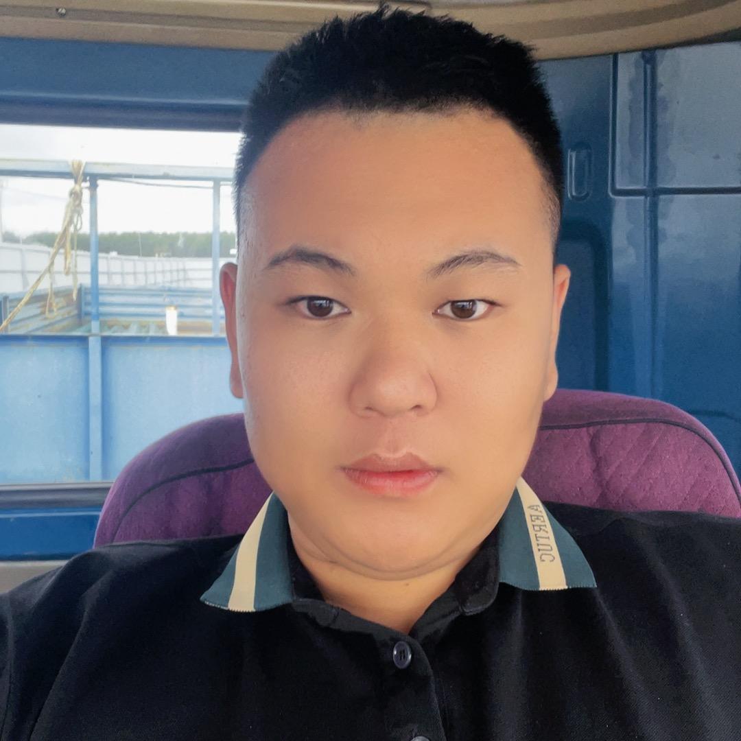 小龙卡车生活