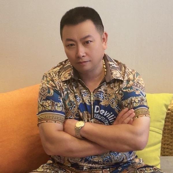 管哥