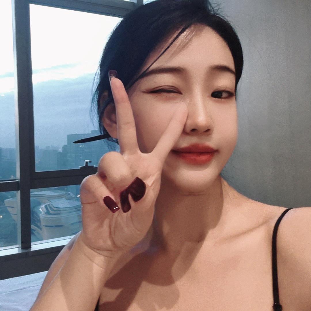 郑州银基桃小姐的小众穿搭