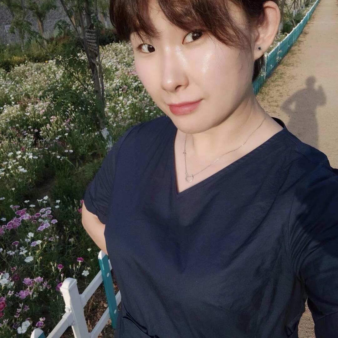 @小眼睛李艳艳
