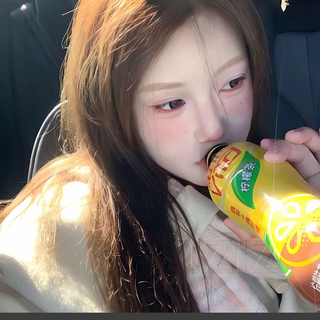 西西有点懒.