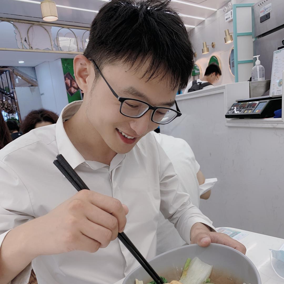 卖房子的黄富贵儿    房产