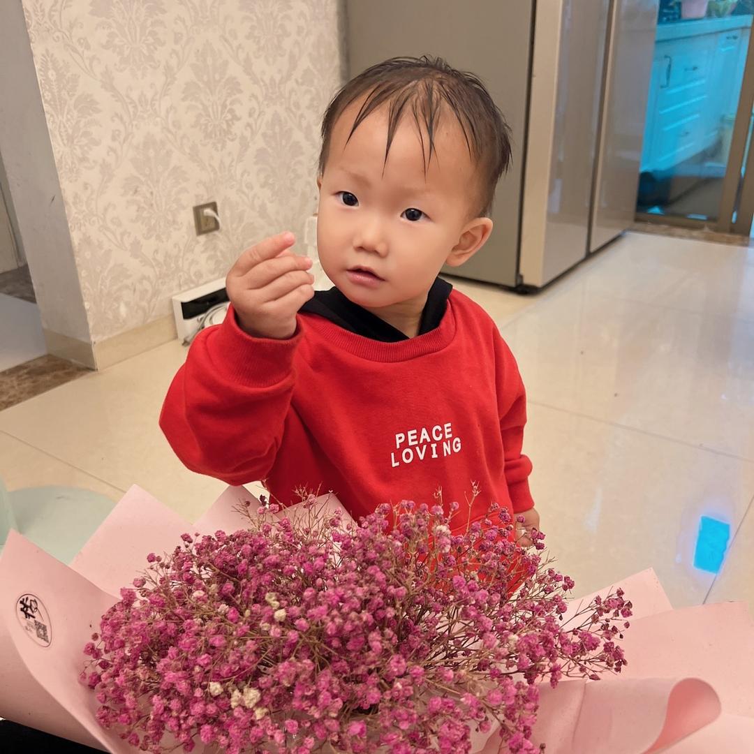 家有萌宝子晗