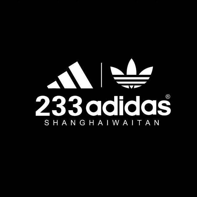 adidas阿迪达斯上海外滩专卖店服装
