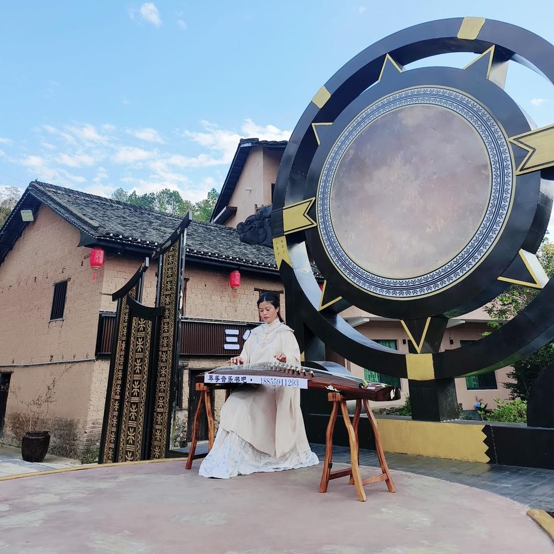 琴筝音乐书吧范老师