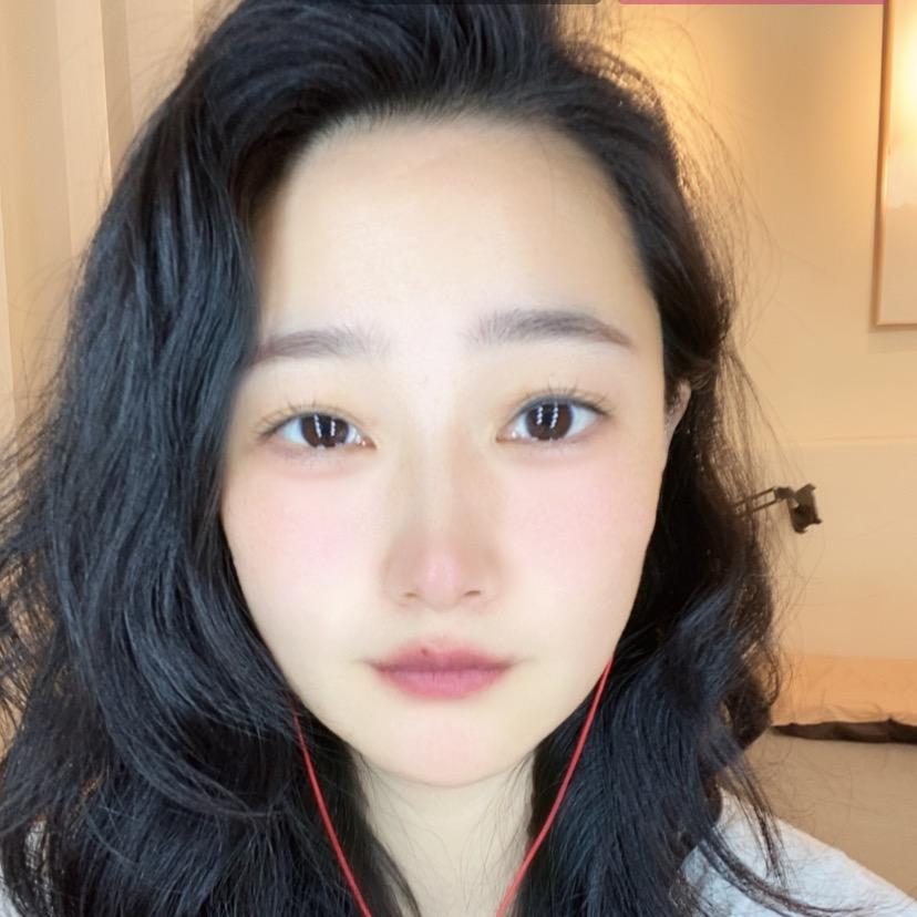 @饱饱（没人疼的🐶）