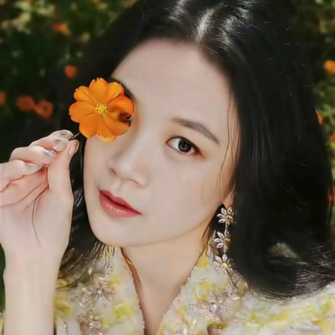 做~自己de女王😊