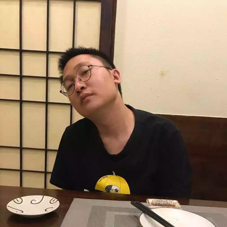 范左左
