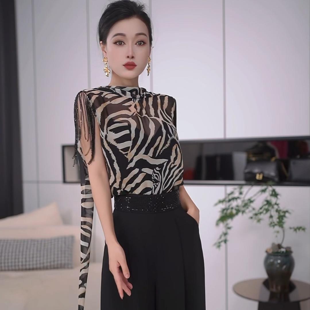 广州原创设计艾薇儿服饰