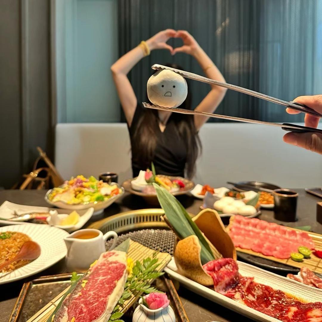 妮妮逛吃玩