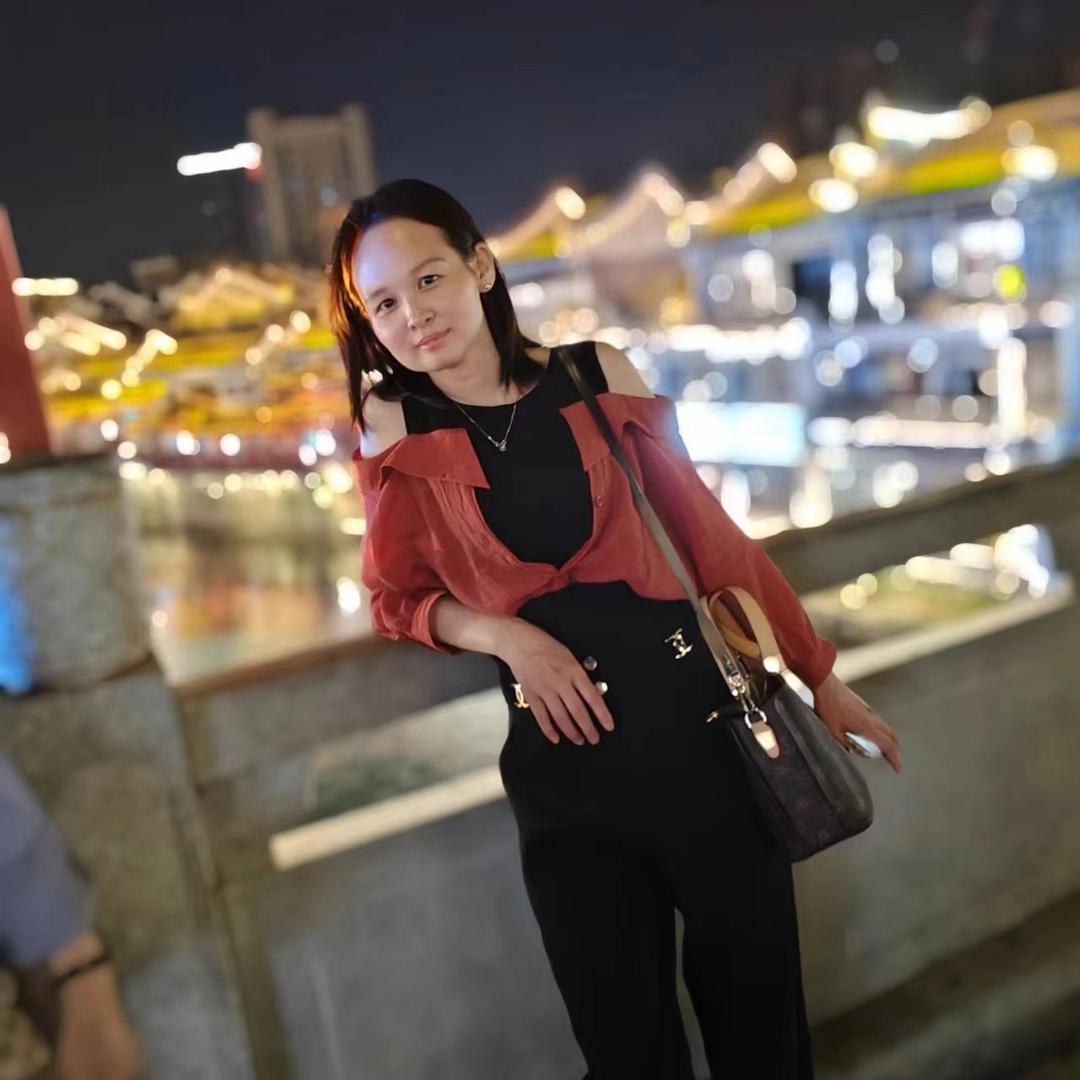 蓝山二手房源李艳