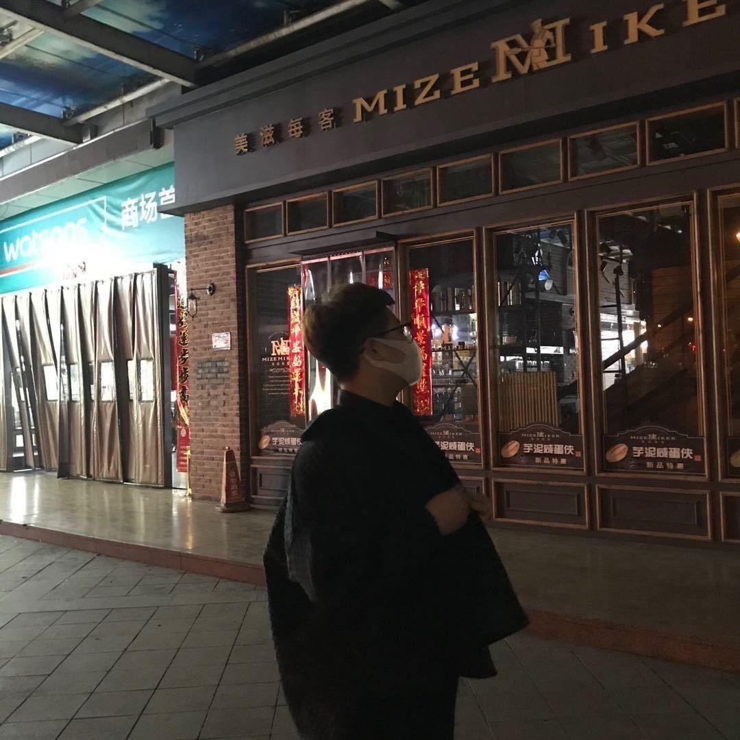 王富贵.
