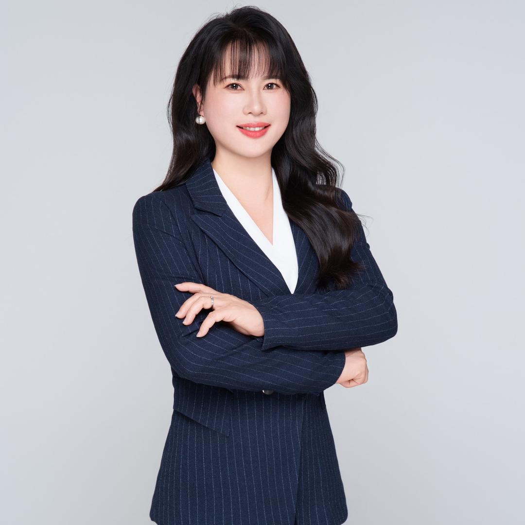 李 梅
